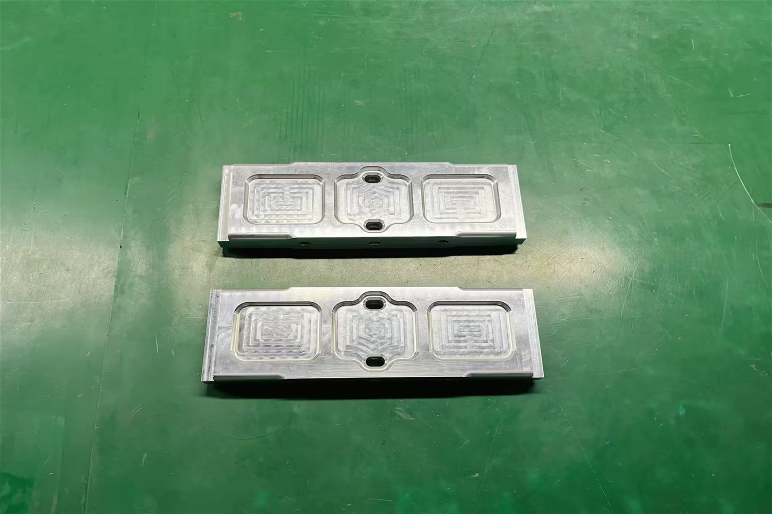 CROSS BAR image